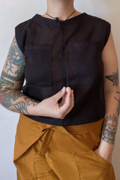 Collar de cuero y cerámica